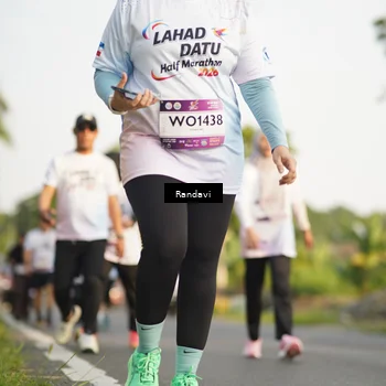 Runner Photo 7690678