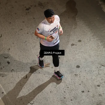 Runner Photo 7690686
