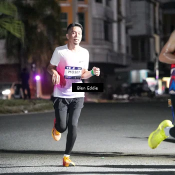 Runner Photo 7690689