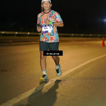 Runner Photo 7690695