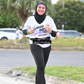 Runner Photo 7690697