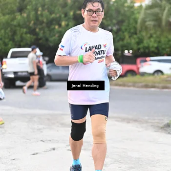 Runner Photo 7690725