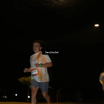 Runner Photo 7690730