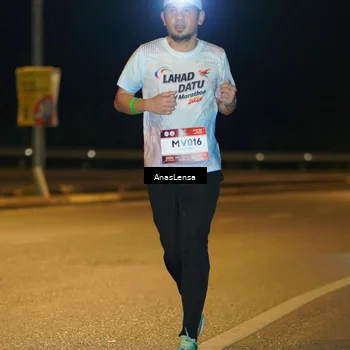 Runner Photo 7690743