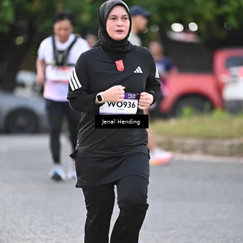 Runner Photo 7690750