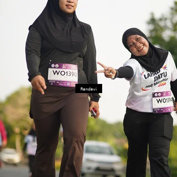 Runner Photo 7690753