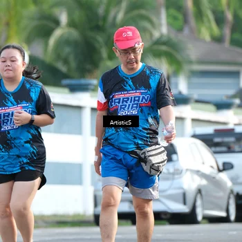 Runner Photo 7690774
