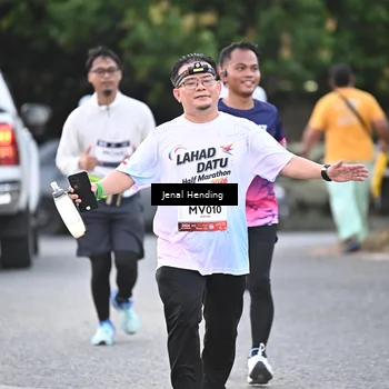 Runner Photo 7690775