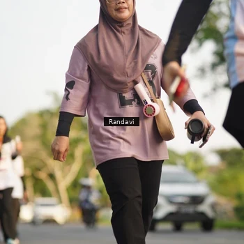 Runner Photo 7690776