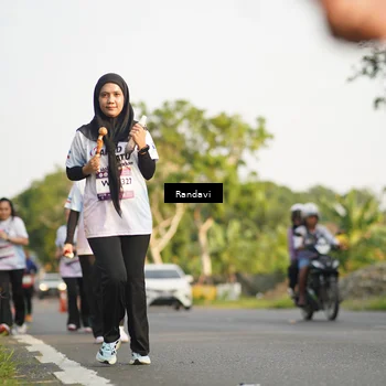 Runner Photo 7690777