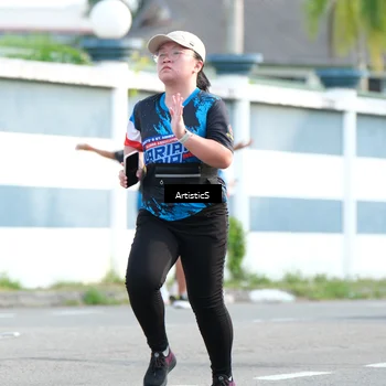 Runner Photo 7690784