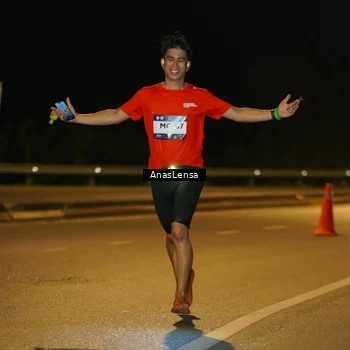 Runner Photo 7690793