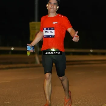 Runner Photo 7690799