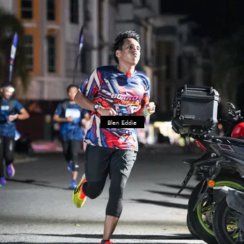 Runner Photo 7690800