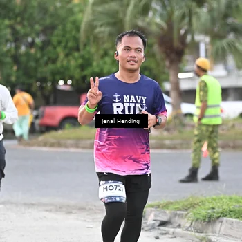Runner Photo 7690812