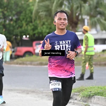 Runner Photo 7690813