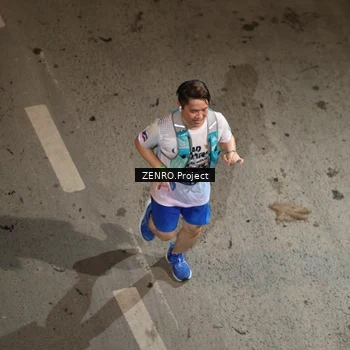 Runner Photo 7690818