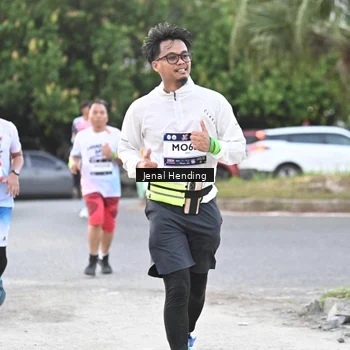 Runner Photo 7690822