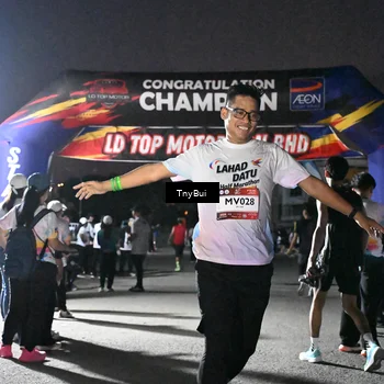 Runner Photo 7690833