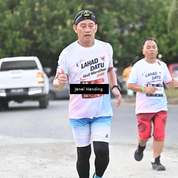 Runner Photo 7690837