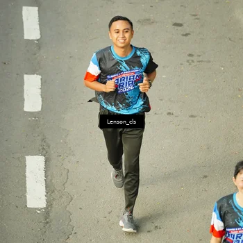 Runner Photo 7690839