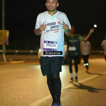 Runner Photo 7690848