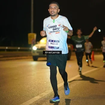 Runner Photo 7690852