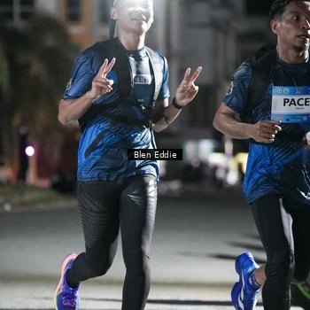 Runner Photo 7690871