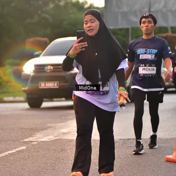 Runner Photo 7690874