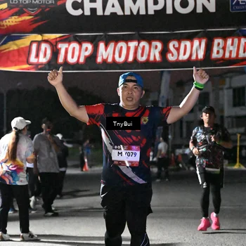 Runner Photo 7690876