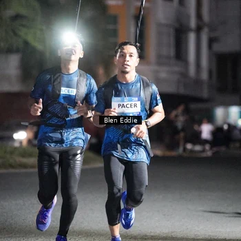 Runner Photo 7690889