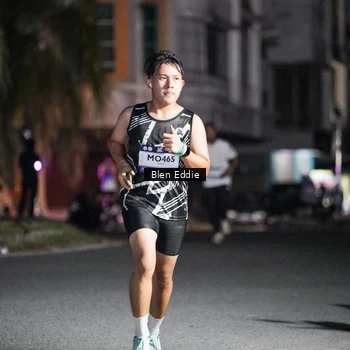 Runner Photo 7690901