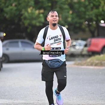 Runner Photo 7690903