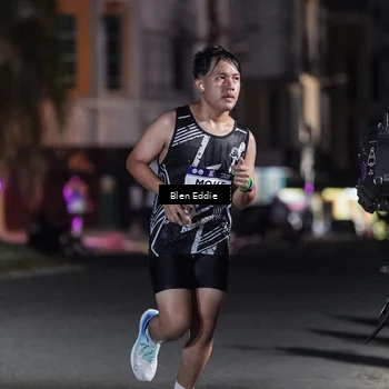 Runner Photo 7690912
