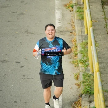 Runner Photo 7690916