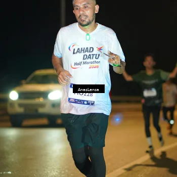 Runner Photo 7690928