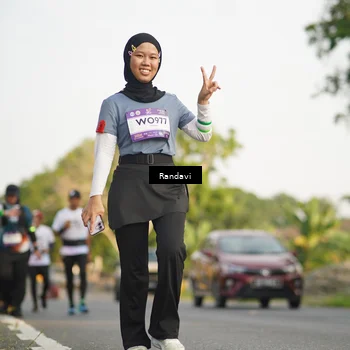 Runner Photo 7690933