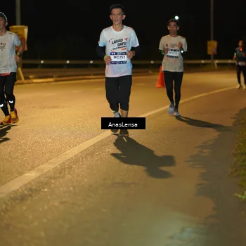 Runner Photo 7690937