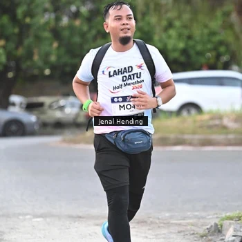 Runner Photo 7690949