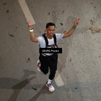 Runner Photo 7690961