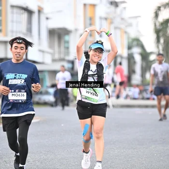 Runner Photo 7690966