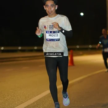 Runner Photo 7690969