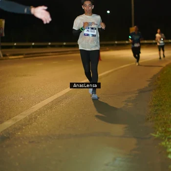 Runner Photo 7690983