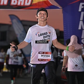 Runner Photo 7690992