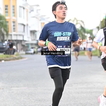 Runner Photo 7691003