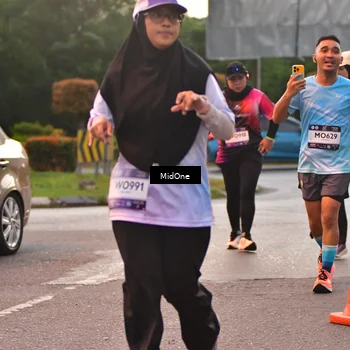 Runner Photo 7691005