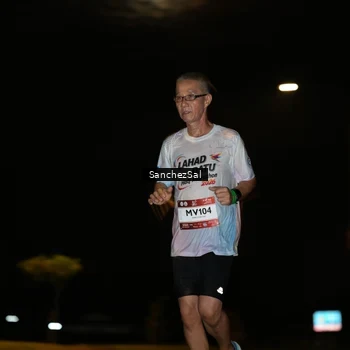 Runner Photo 7691024