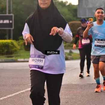 Runner Photo 7691032
