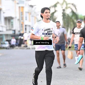 Runner Photo 7691035