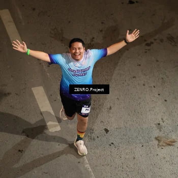 Runner Photo 7691037